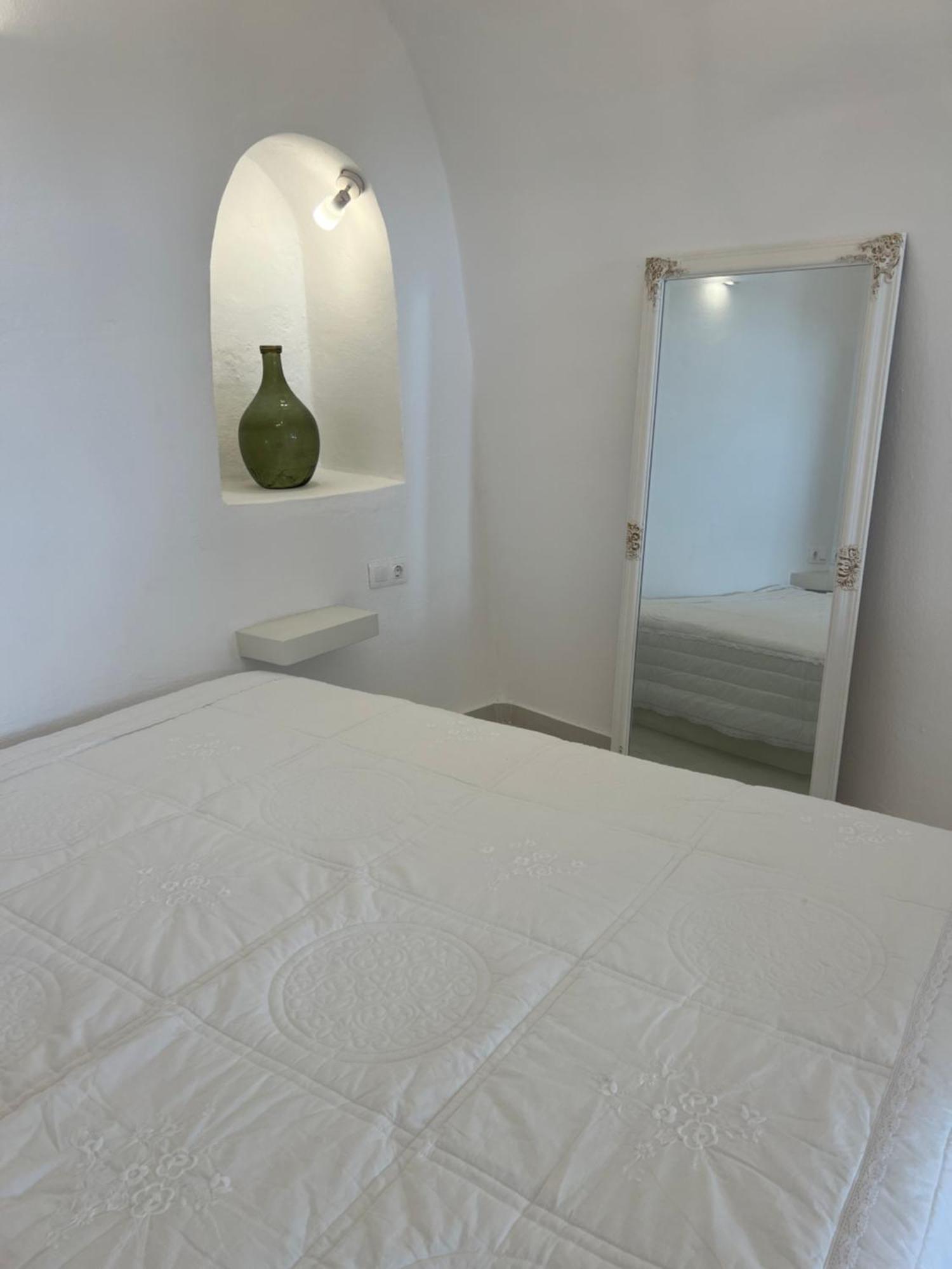 Cave Noelia Apartment Fira  Exterior foto